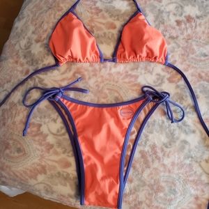 Super vibrant body glove bikini suit